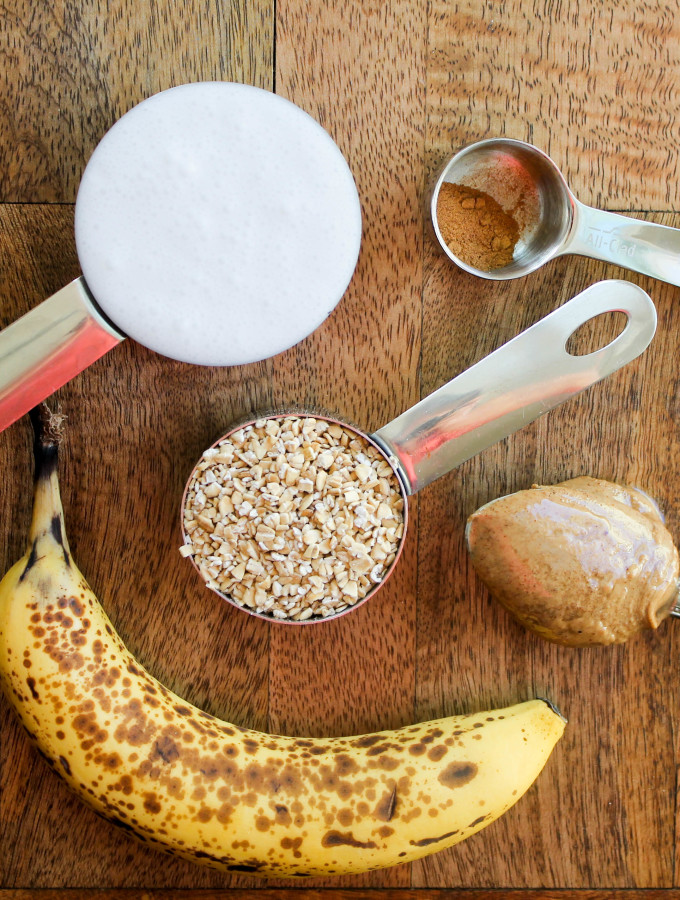 almond butter banana overnight oats
